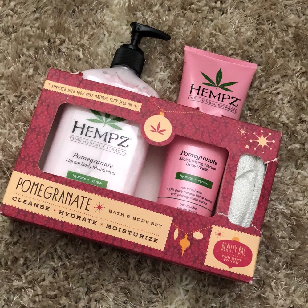 Hempz Body Lotion Wash Moisturizer Pomegranate